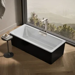 63" x 28-3/8" freestanding bath with shroud